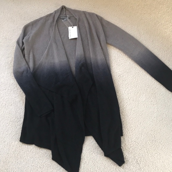 Barefoot Dreams Sweaters - NWT barefoot dreams cozychic calypso ombré wrap S